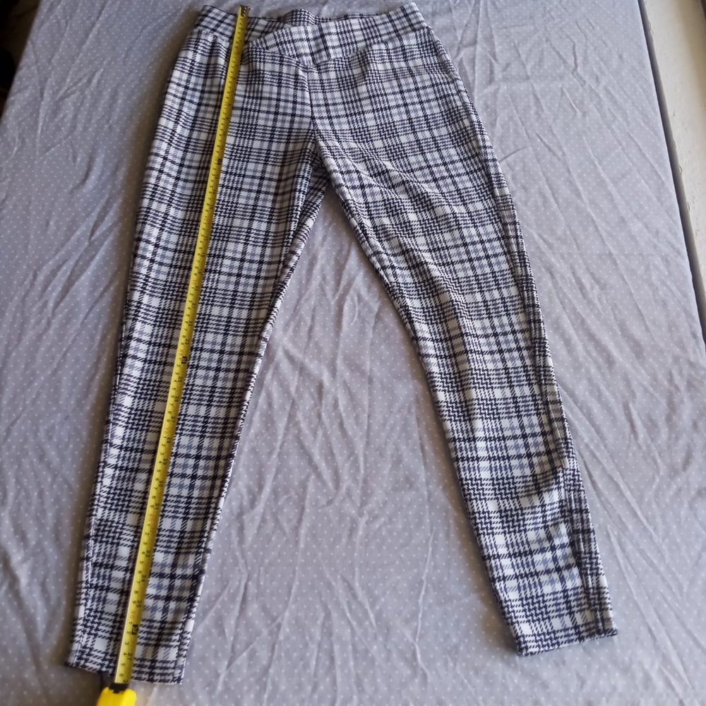 Black and white I Believe women's trouses, wide elastic waist, Size L